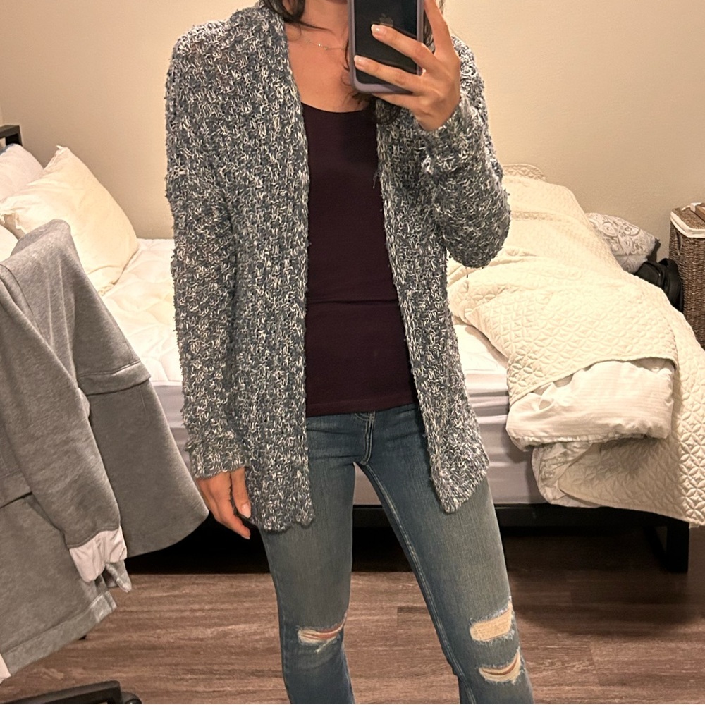 Abercrombie Shrug
